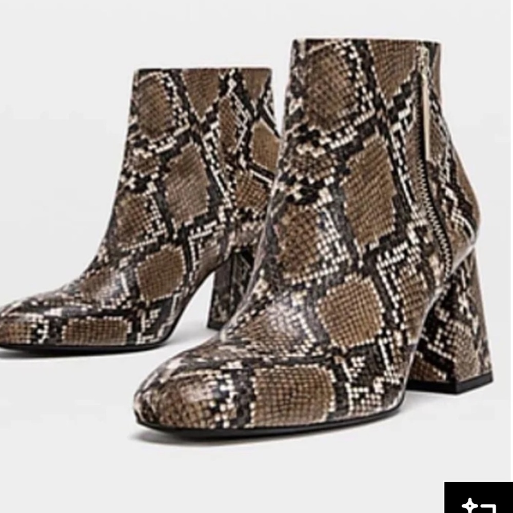 STRADIVARIUS chunky heeled python snake boot - image 5